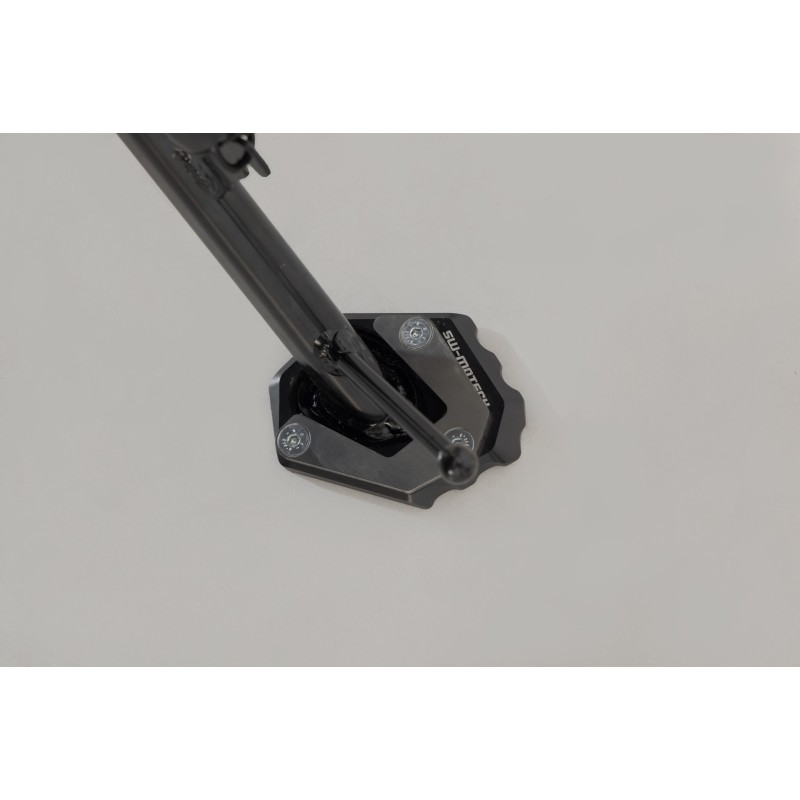 sw-motech-extension-for-side-stand-foot-black-silver-cb500x