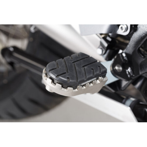 SW-MOTECH Wide Footpeg Kit - Yamaha XT 700 Tenere