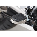 SW-MOTECH Wide Footpeg Kit - Triumph Tiger 1050 (06-) R1200R (11-) RnineT (14-)